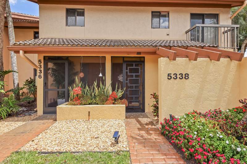 3 bedroom Condominium at 5338 S Fountains Dr Drive, Fountains South Condo 2, Lake Worth — photo 2