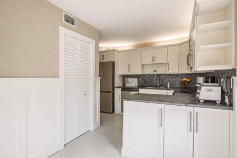 5338 S Fountains Dr Drive, Lake Worth FL - photo 17 of 40