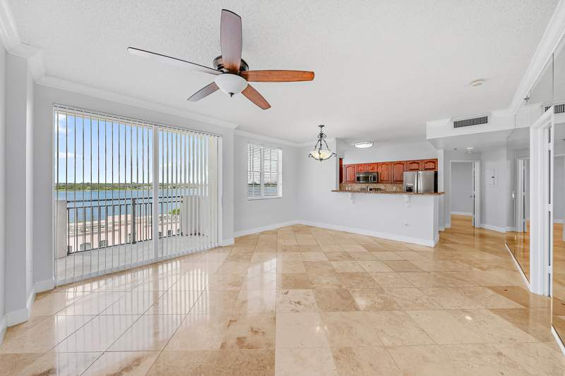 2 bedroom Condominium at 616 Clearwater Park Road #913, Montecito Palm Beach Condo, West Palm Beach — photo 3
