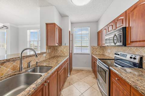 616 Clearwater Park Road #913, West Palm Beach FL - photo 11 of 27
