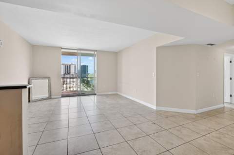 140 S Dixie Highway #819, Hollywood FL - photo 6 of 55