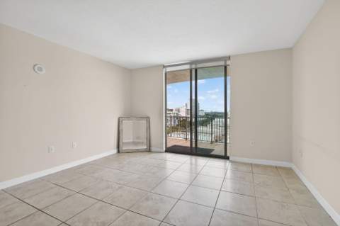 140 S Dixie Highway #819, Hollywood FL - photo 7 of 55