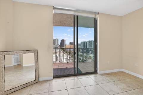 140 S Dixie Highway #819, Hollywood FL - photo 13 of 55