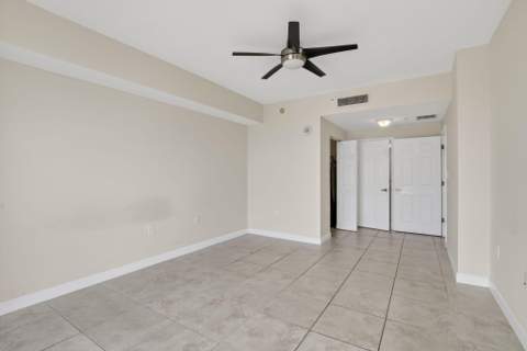 140 S Dixie Highway #819, Hollywood FL - photo 16 of 55
