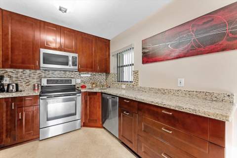 2969 Carambola Circle, Coconut Creek FL - photo 7 of 36