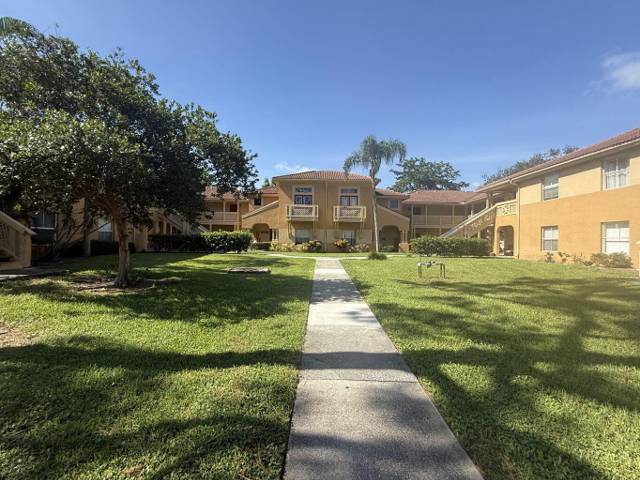 Palm Lake Condominium