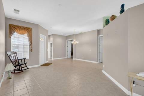 653 SW Munjack Cove, Port St. Lucie FL - photo 8 of 47