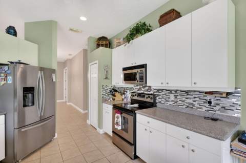 653 SW Munjack Cove, Port St. Lucie FL - photo 16 of 47