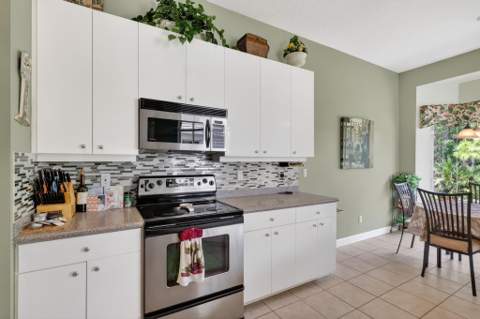 653 SW Munjack Cove, Port St. Lucie FL - photo 17 of 47