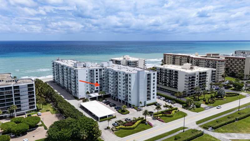 1 bedroom Condominium at 3450 S Ocean Boulevard #327, Patrician Of Palm Beach Condo, Palm Beach — photo 1