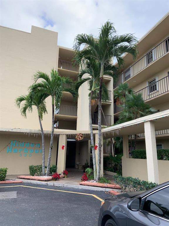 1 bedroom Condominium at 890 N Federal Highway #405, Hidden Harbor, Lantana — photo 2