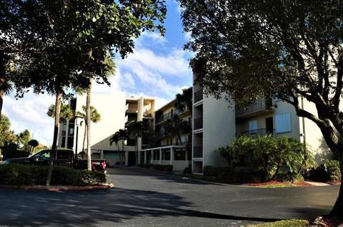 890 N Federal Highway #405, Lantana FL - photo 12 of 36