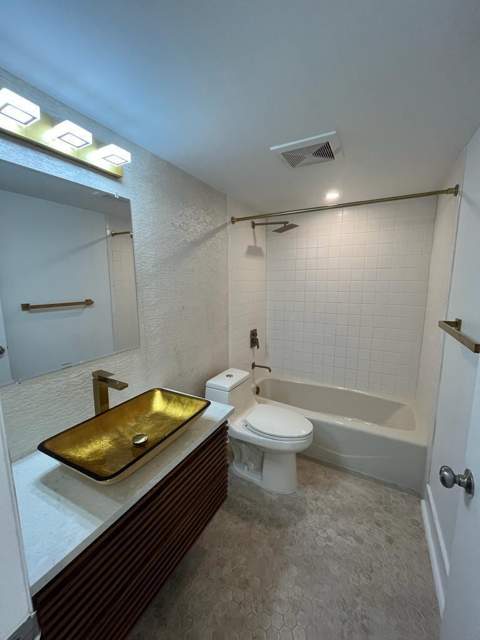 890 N Federal Highway #405, Lantana FL - photo 18 of 36