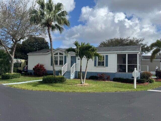 2 bedroom Manufactured Home at 6950 NW 44th Avenue, Deerfield Lake, Coconut Creek — photo 5