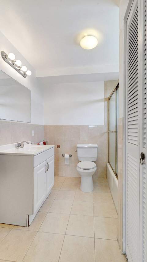 427 Golden Isles Drive #5j, Hallandale Beach FL - photo 24 of 43