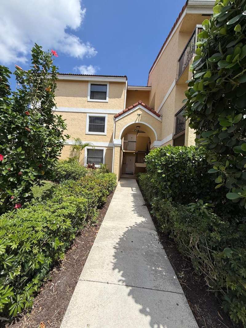 2 bedroom Condominium at 5721 Riverside Drive #301b5, Grand Oasis Condo, Coral Springs — photo 1