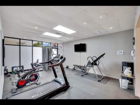 2400 Presidential Way #401, West Palm Beach FL - photo 19 of 21