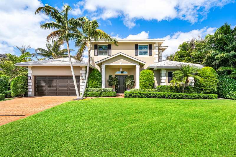 4 bedroom Single Family Residence at 33 Spanish River Drive, Inlet Cay, Ocean Ridge — photo 1
