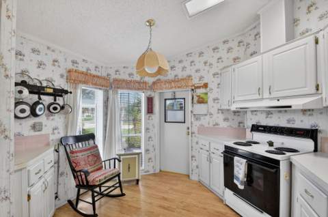 4290 Meadow View Drive, Boynton Beach FL - photo 11 of 48