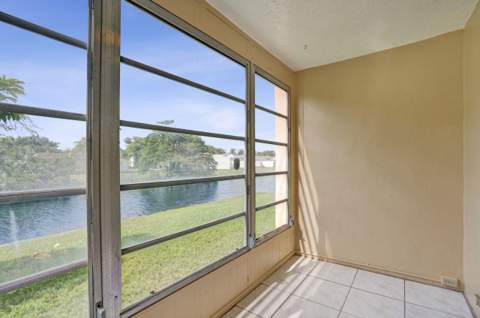 9460 Sunrise Lakes Boulevard #106, Sunrise FL - photo 22 of 34
