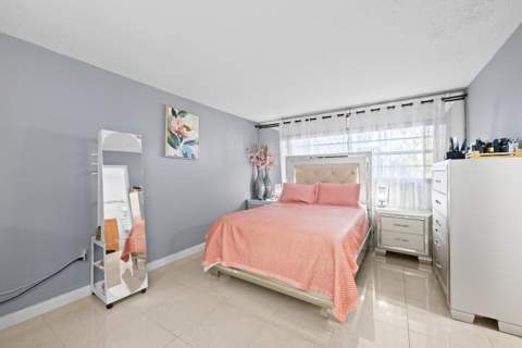 471 N Pine Island Road #302d, Plantation FL - photo 8 of 14