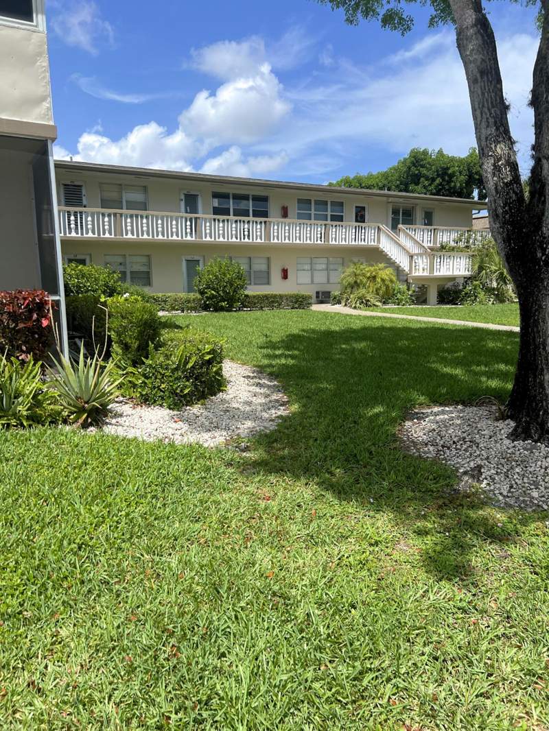 1 bedroom Condominium at 52 Dorchester, Dorchester Condo, West Palm Beach — photo 3