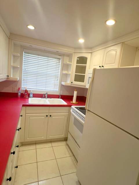 52 Dorchester, West Palm Beach FL - photo 13 of 26