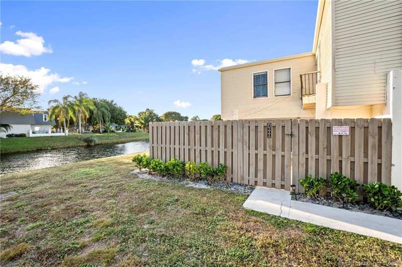 3 bedroom Townhouse at 1600 Shaker Circle, French Quarter 03, Wellington — photo 1