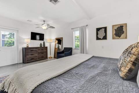 2301 Ridgeway Avenue, West Palm Beach FL - photo 14 of 47