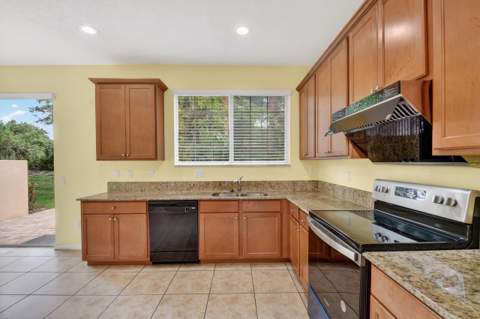 7480 Sarentino Lane, Boynton Beach FL - photo 9 of 33