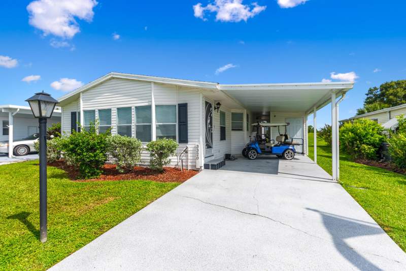 2 bedroom Manufactured Home at 3320 Ironwood Avenue, Savanna Club Plat III, Port St. Lucie — photo 2