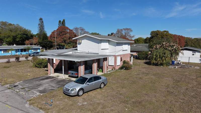 4 bedroom Single Family Residence at 802 N 15th Street, Lincoln Heights, Fort Pierce — photo 3