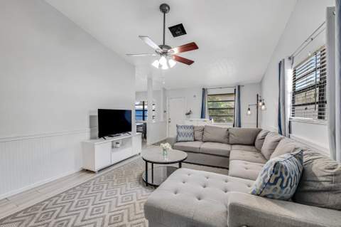 23428 Country Club Drive, Boca Raton FL - photo 10 of 32