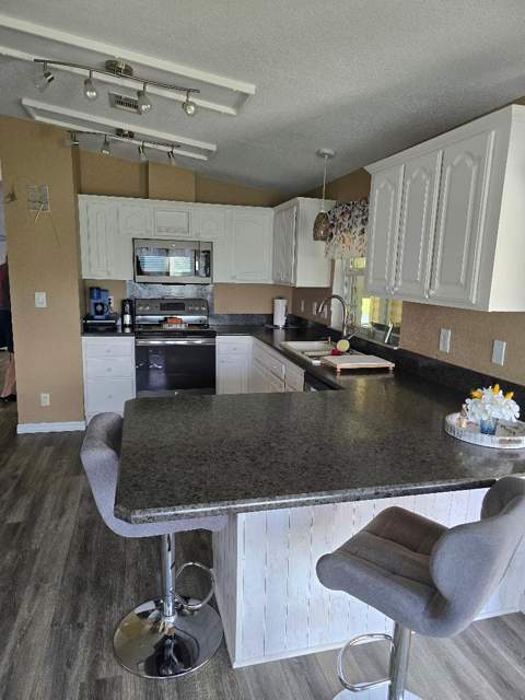 337 Seahorse Terrace, Fort Pierce FL - photo 6 of 23