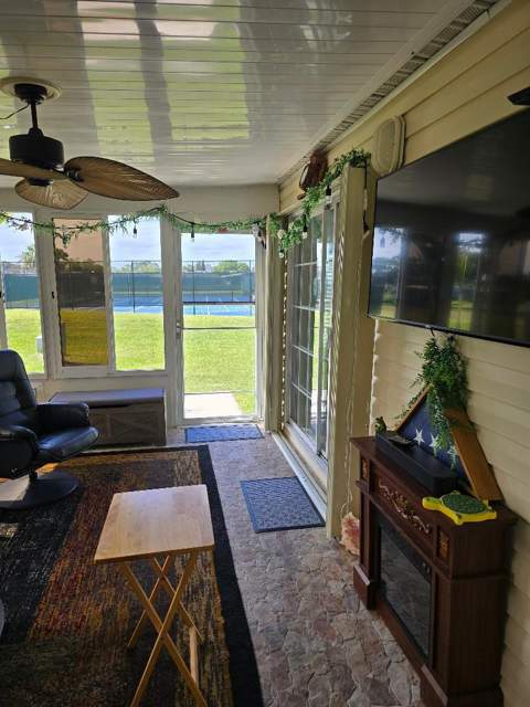 337 Seahorse Terrace, Fort Pierce FL - photo 9 of 23