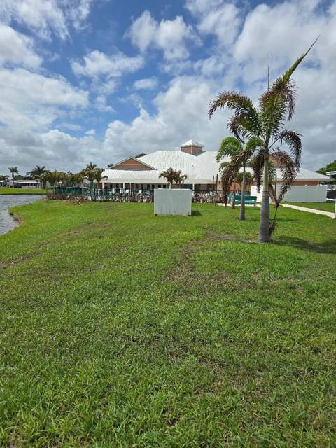 337 Seahorse Terrace, Fort Pierce FL - photo 19 of 23