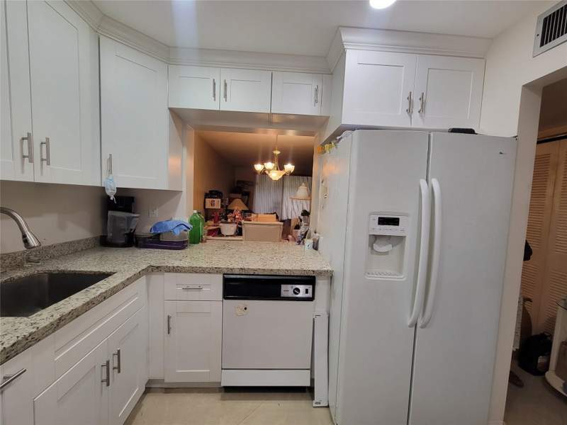 2 bedroom Condominium at 5945 Del Lago Circle, Water Bridge 4 Condo, Sunrise — photo 2