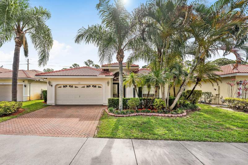 3 bedroom Single Family Residence at 104 Hidden Hollow, Hidden Hollow, Palm Beach Gardens — photo 2
