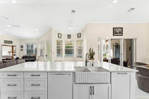 104 Hidden Hollow, Palm Beach Gardens FL - photo 12 of 35