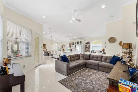 104 Hidden Hollow, Palm Beach Gardens FL - photo 14 of 35