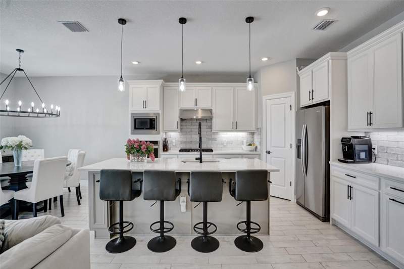 5 bedroom Single Family Residence at 9621 Mosler Trail, Windsong Estates, Lake Worth — photo 3
