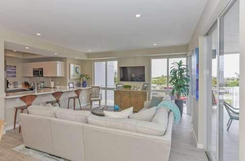 51 SE 19th Avenue #401, Deerfield Beach FL - photo 13 of 42