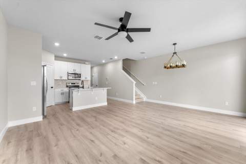 5661 Mentmore Drive, Mangonia Park FL - photo 14 of 42
