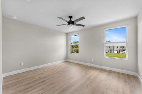 5661 Mentmore Drive, Mangonia Park FL - photo 17 of 42