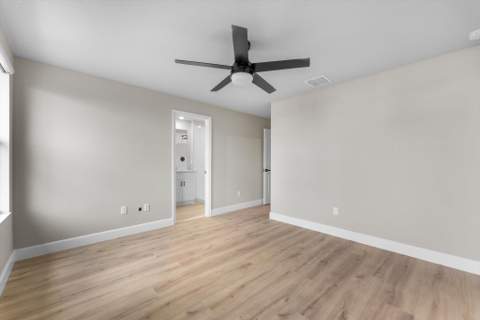 5661 Mentmore Drive, Mangonia Park FL - photo 18 of 42