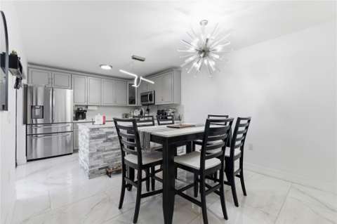 1017 10Th Way, home for sale on 10Th Way