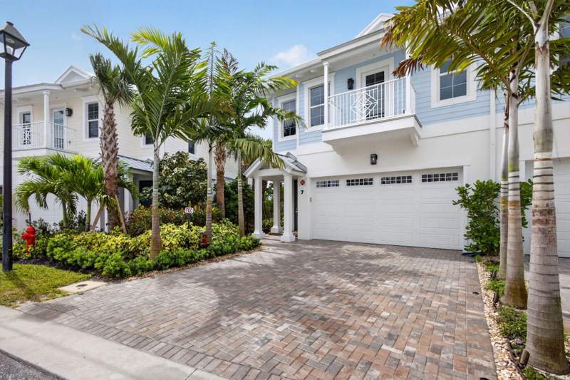 3 bedroom Townhouse at 130 Water Pointe Place #7, Water Pointe, Jupiter — photo 3