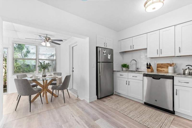 2 bedroom Villa at 308 Stillwater Drive, Fishermans Landing Add, Jupiter — photo 2