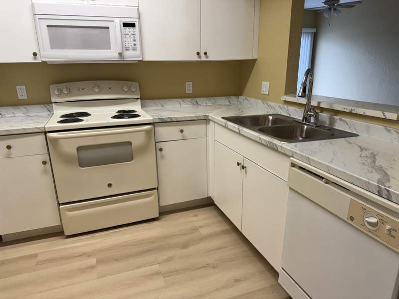 3 bedroom Condominium at 1133 Golden Lakes Boulevard #812, Belvedere Isles Condo No 3, West Palm Beach — photo 4