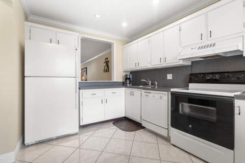 21218 Lago Circle #H, Boca Raton FL - photo 14 of 43